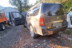 nissan pathfinder 2007