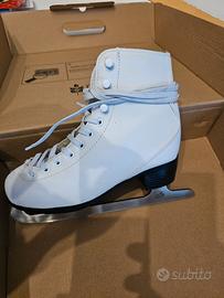 pattini ghiaccio bambina roches