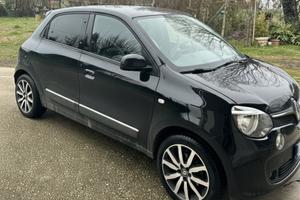 RENAULT Twingo TCe 90 CV EDC Lovely