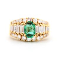 Anello con smeraldo Zambia ct 0,78 e diamanti