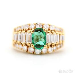 Anello con smeraldo Zambia ct 0,78 e diamanti