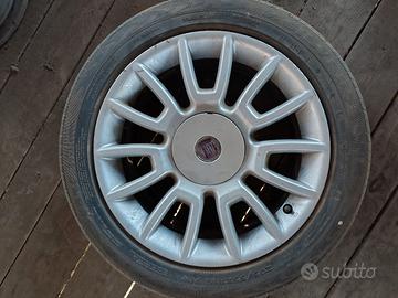 cerchi in lega da 16''
