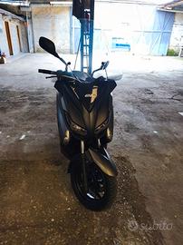 Yamaha X Max 250