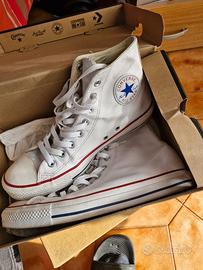 CONVERSE PELLE NUMERO 41,5