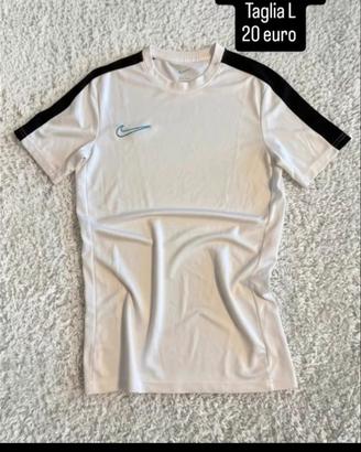 T-shirt Nike Dri-FIT Bianca - Dettagli Neri L