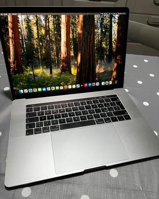 MacBook 15 Pro
