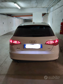 Oscuramento vetri auto