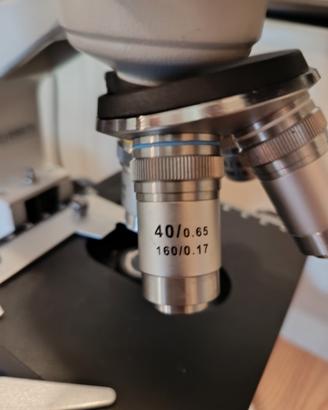 Microscopio professionale AMscope 