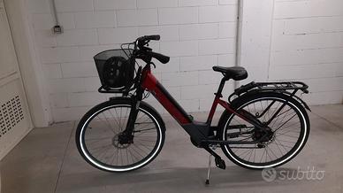 Bici elettrica  Olympia 28 taglia , usata .