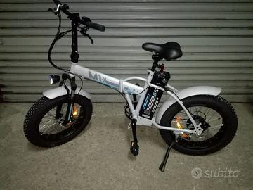 Bicicletta Elettrica Pieghevole Smartway Bici Assistenza
