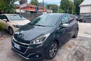 Peugeot 208 PureTech 82 5p. GPL Access