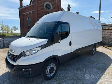 Iveco Daily PASSO EXTRA LUNGO