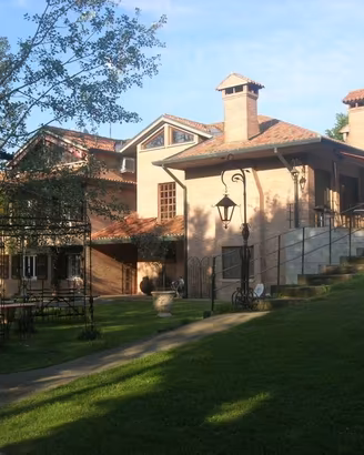 Villa di 370 m² con più di 5 locali a Ferrara