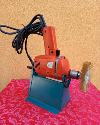 Trapano montato su supporto 