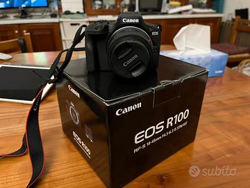 Canon Eos R100 + RF-S 18-45mm