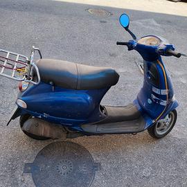 VESPA ET 4 125