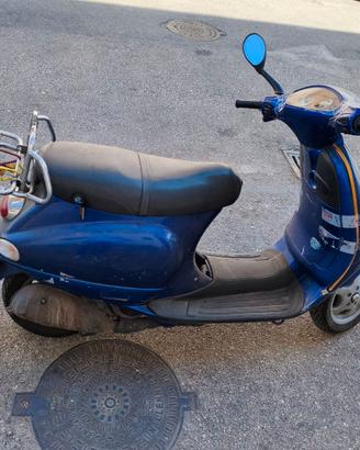 VESPA ET 4 125