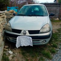 Renault Clio II pezzi di ricambio( 5€)