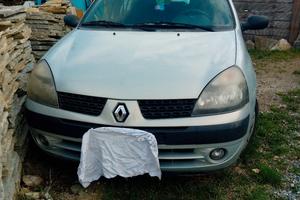 Renault Clio II pezzi di ricambio( 5€)