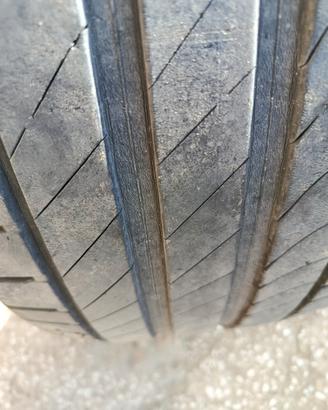 Pneumatici 255 45 R20