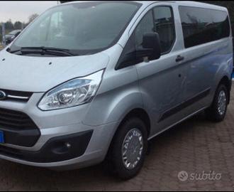 Ford Transit Custom 2.2 TDCI 9 posti