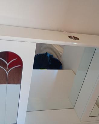 Mobiletto da bagno 