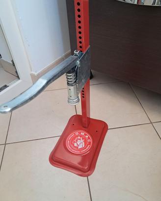 tappa bottiglie a corona