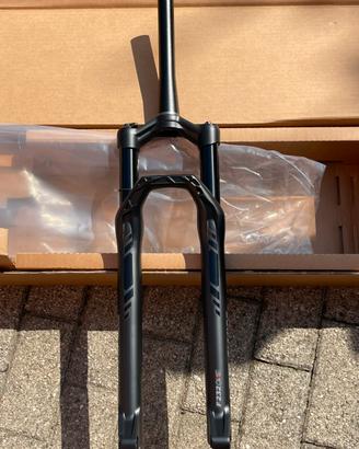 Dt swiss f232 one 29" forcella MTB