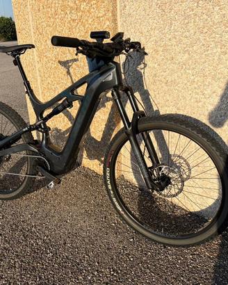 E-BIKE BIANCHI VERTIC FX TYPE PRO IN CARBONIO