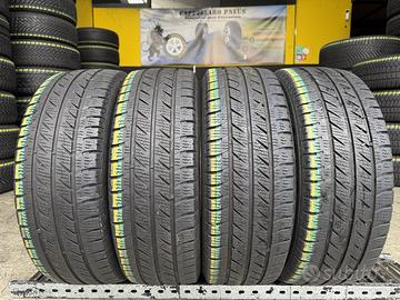 4 Gomme 195/60R16C Goodyear invernali 80% residui