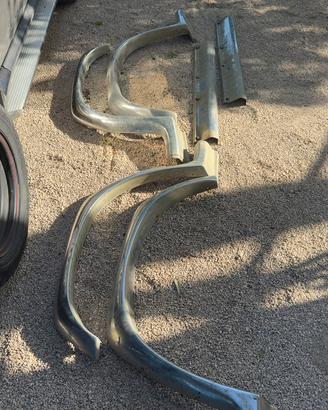 Suzuki Vitara 1.6 PEZZI  parafanghi laterali