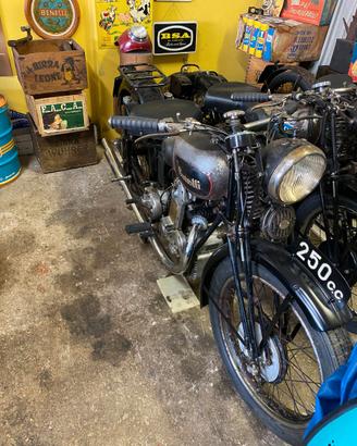 moto Benelli 250 4TN