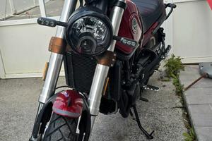 Benelli Leoncino 500 TRAIL
