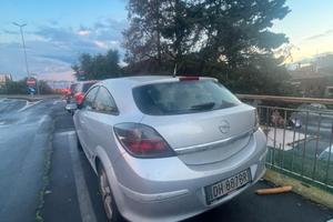 OPEL ASTRA GTC  1.7 TD 2007