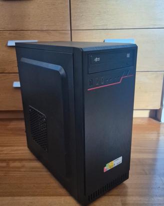 pc fisso completo (monitor, mouse, pc)  8gb ram