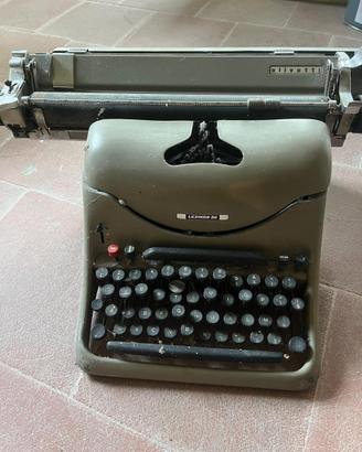 Macchina da scrivere