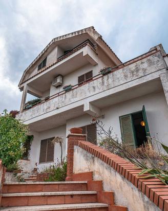 Villa - Piedimonte Etneo
