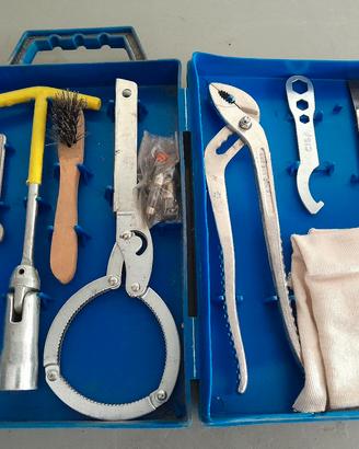 kit manutenzione auto 