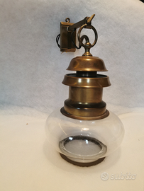 Lampada da parete a lanterna