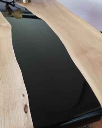 Tavolino in resina