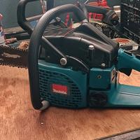 Motosega Makita