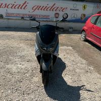 Yamaha nmax cc125 appena tagliandato