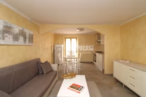 BILOCALE RISTRUTTURATO !