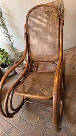 Sedia a dondolo Thonet