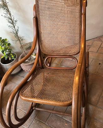 Sedia a dondolo Thonet
