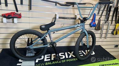 BMX Freestyle - Gloss Grey