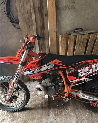 Ktm con motore nuovo