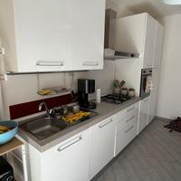 Cucina completa di elettrodomestici