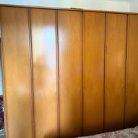 Armadio a 6 ante in noce nazionale