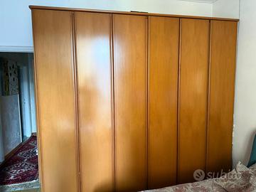 Armadio a 6 ante in noce nazionale